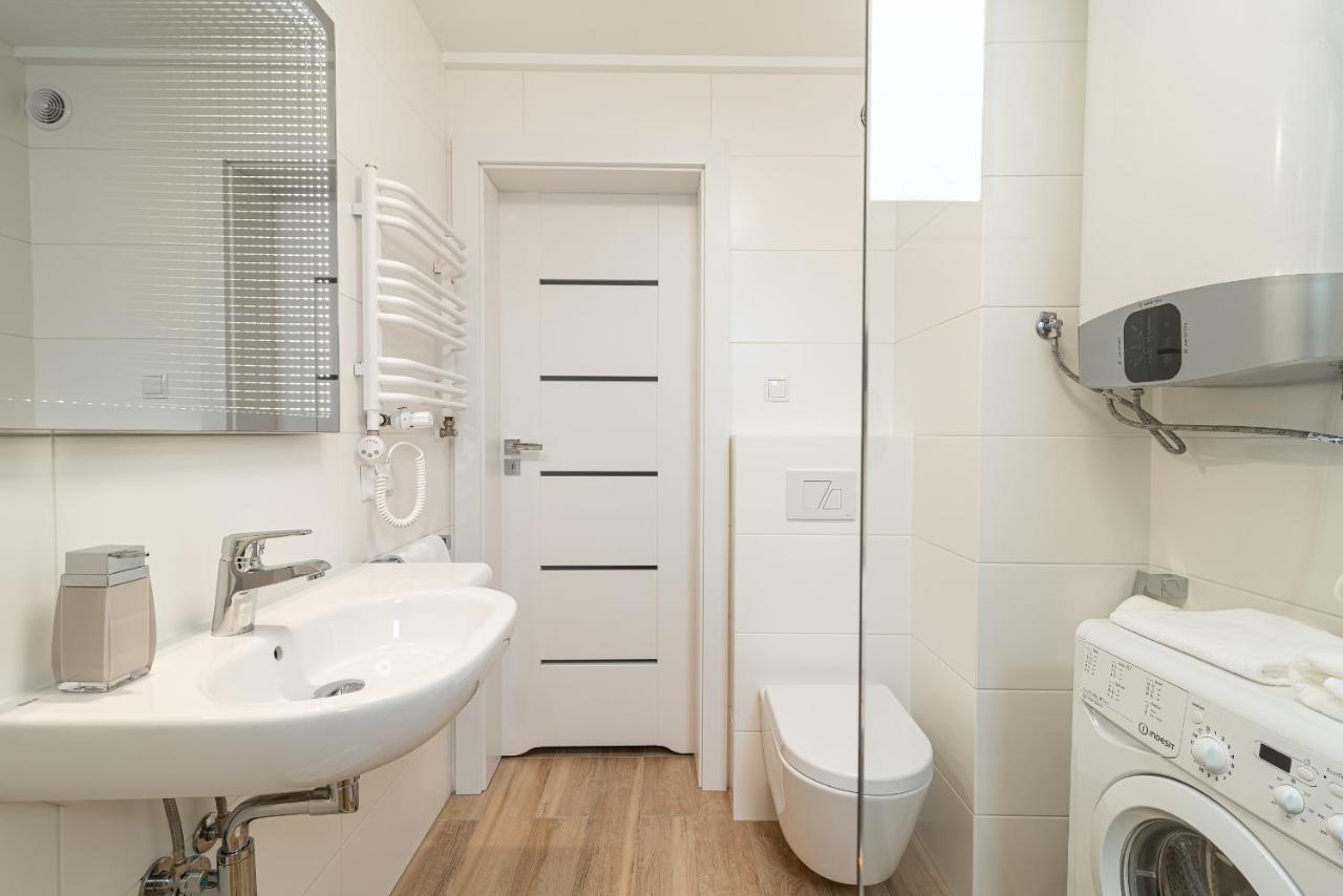 Luxury Apartment Szeroka - Old Town Danzica Esterno foto